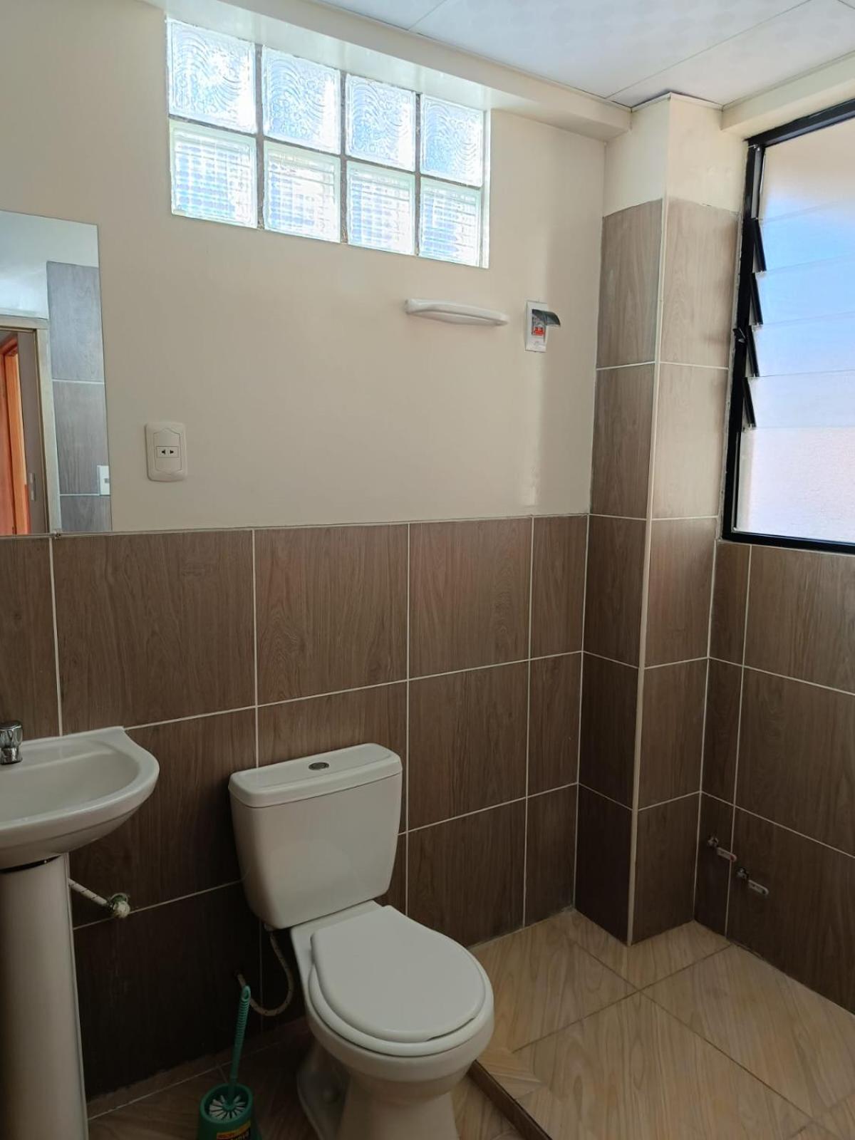 Jhonyximena Apartment Копакабана Екстериор снимка